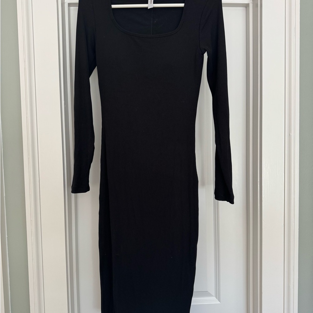 Chic Black Long Sleeve Dress